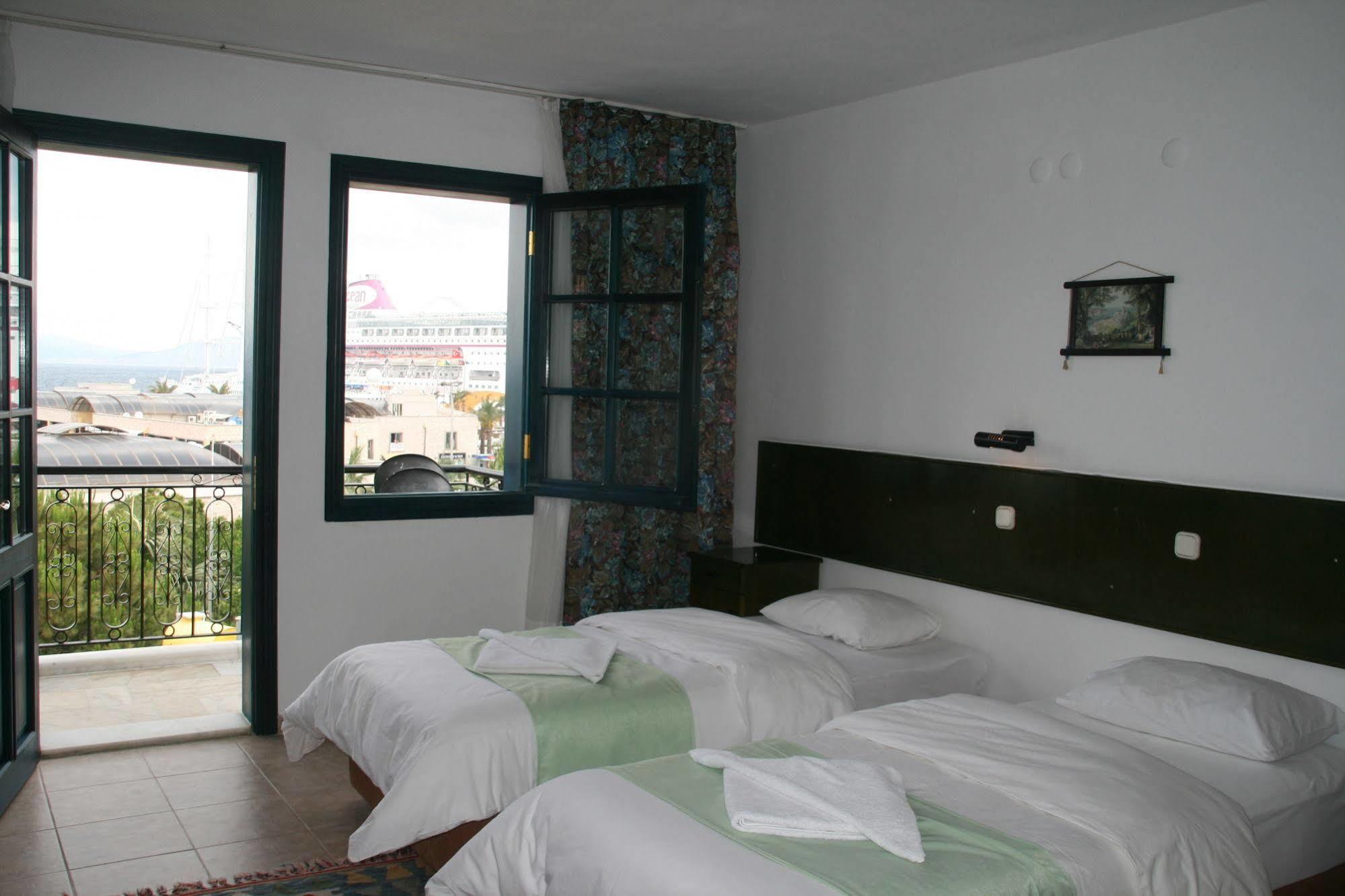 Liman Hotel Kusadasi Luaran gambar